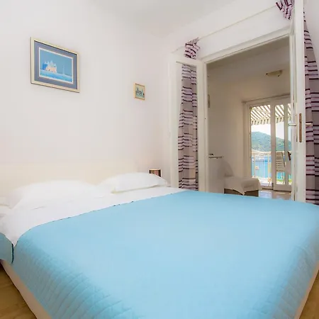 Family Nizic Apartment Primosten Room photo