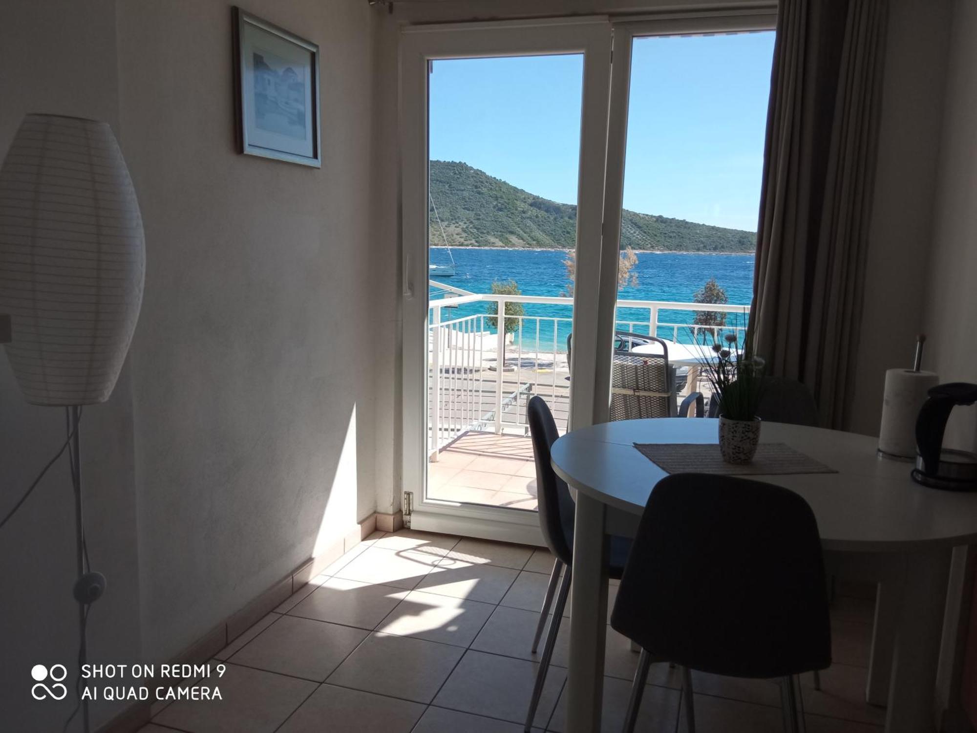 Family Nizic Apartment Primosten