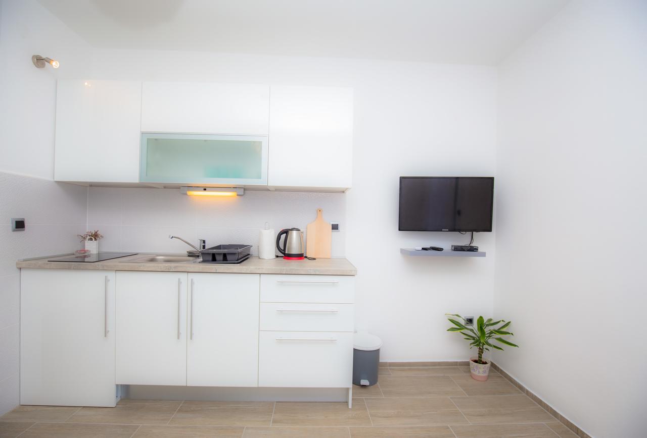 Apartment Family Nizic Primosten